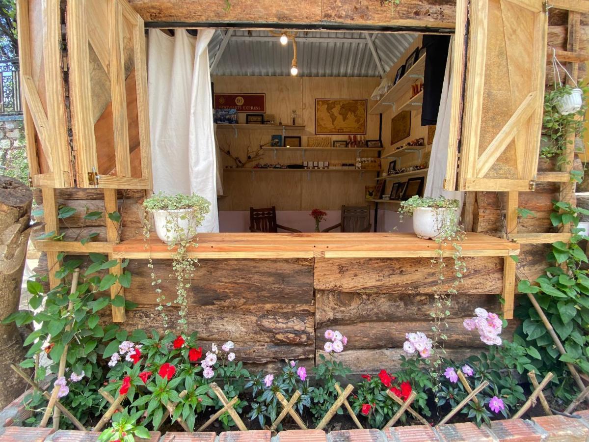 Appartamento The Burrow Dalat Esterno foto