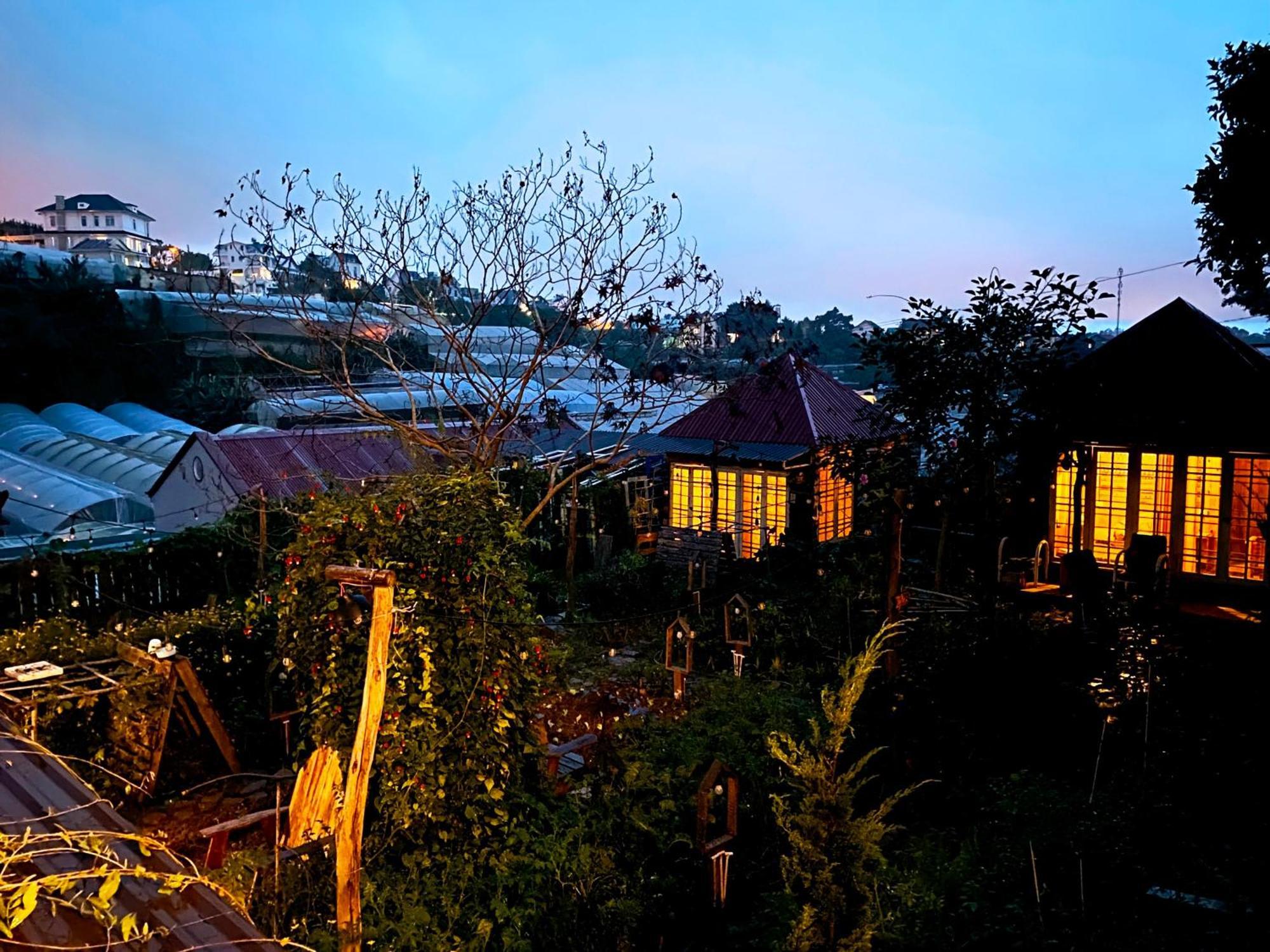 Appartamento The Burrow Dalat Esterno foto